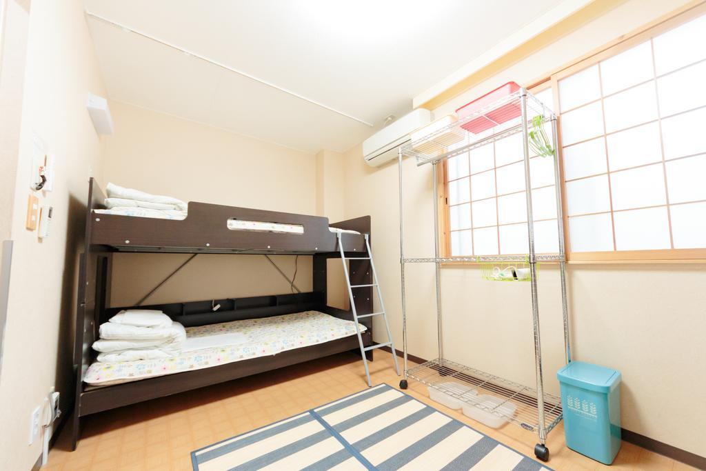 Namba Hostel Osaka Exteriör bild