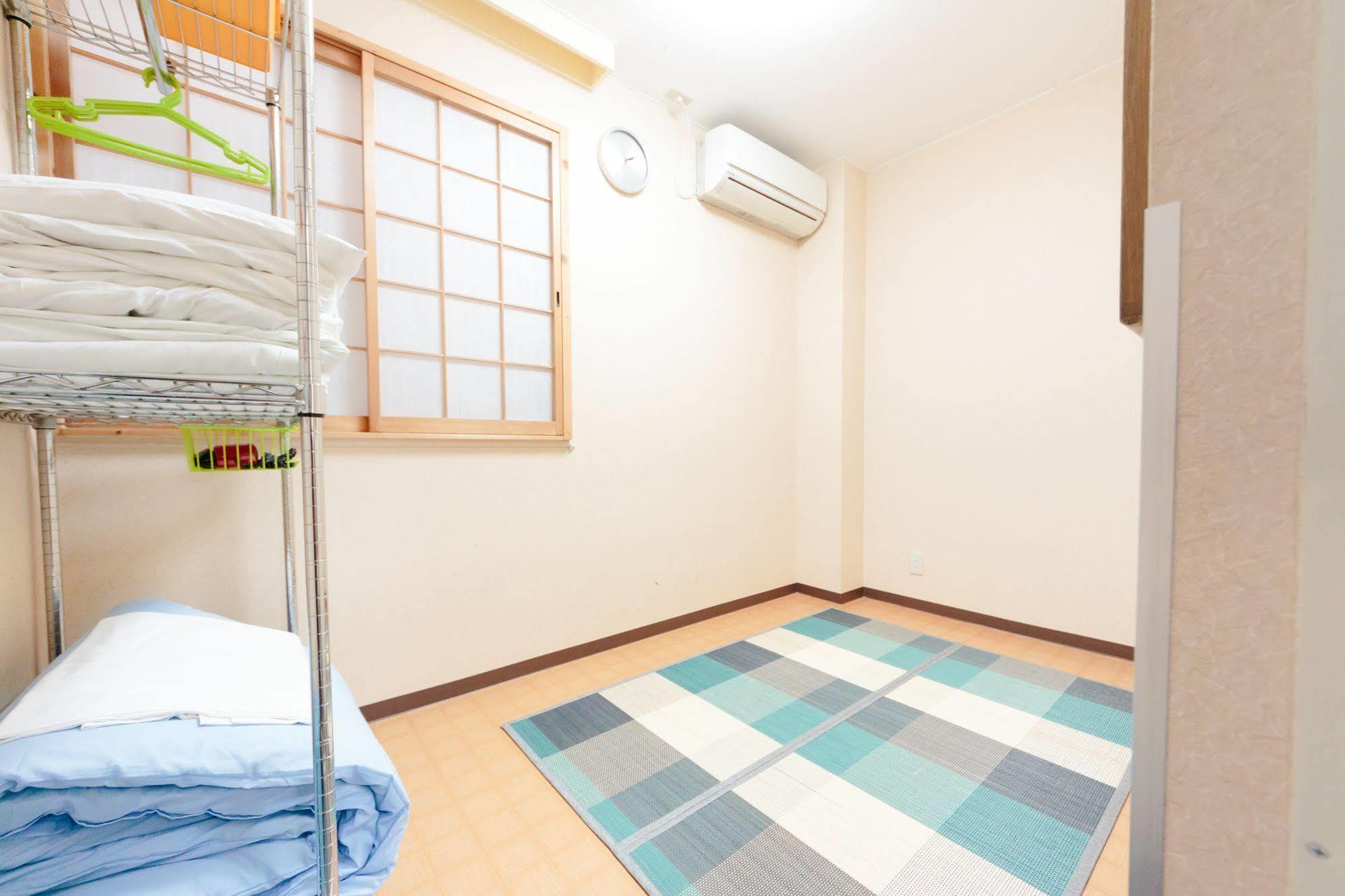 Namba Hostel Osaka Exteriör bild